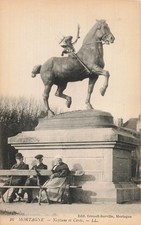 61 MORTAGNE STATUE NEPTUNE AND CERES