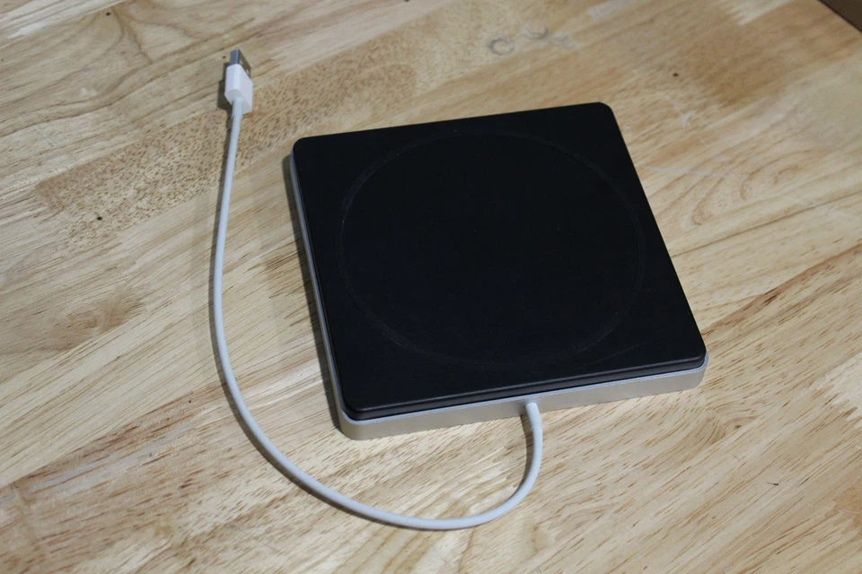 Unidade Externa Genuína Apple USB Superdrive, CD, DVD, Modelo A1379 - (Prata) - Imagem 3 de 4