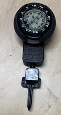 Uwatec / Scubapro Submersible Compass Puck Scuba Dive Akona Hose Mount Retractor