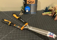 Fiskars 23 in. Power-Lever Softgrip Hedge Shears new 📦