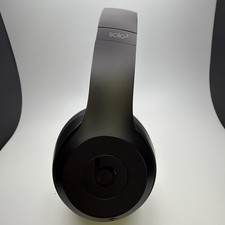 Beats by Dr. Dre Beats Solo3 Wireless On-Ear Headphones - Black