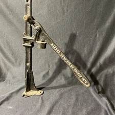 Vintage RAMSEY BROS MFG CO No 4 TOLEDO OHIO Bottle Capper - Black - Used