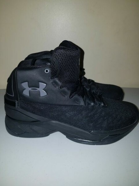 under armour longshot basketball shoes