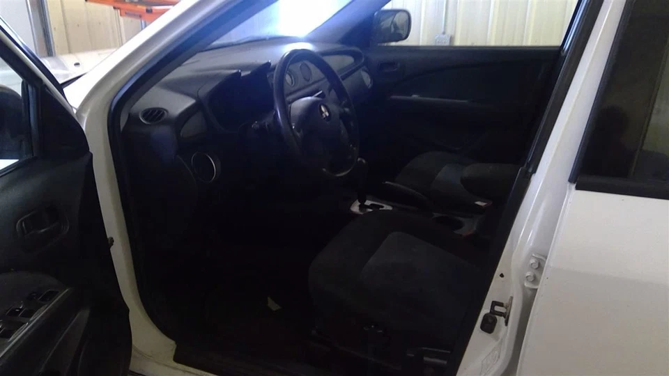 (LOCAL PICKUP ONLY) Driver Left Fender LS Fits 03-06 OUTLANDER 1704021 - Image 2 of 4