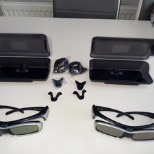 PANASONIC 3D GLASSES TY-EW3D10 FULL HD SET OF 2 needs battery's used good cond