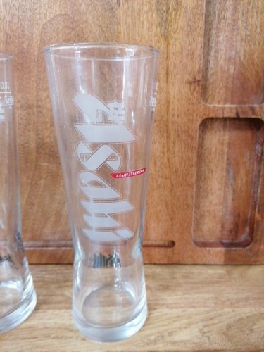 Asahi Super Dry Beer X2 Half Pint Glasses M18 Man Cave/Bar - Picture 3 of 5