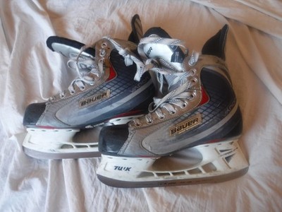 Bauer Vapor Ice Hocket Skates Size 5 EE Pre Owned