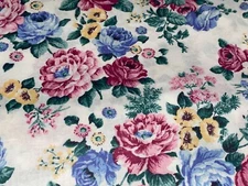 1/2 Yd X 58" Vintage Rose Daisy Mum Pansy Cotton Quilt Fabric by Peter Pan BTHY