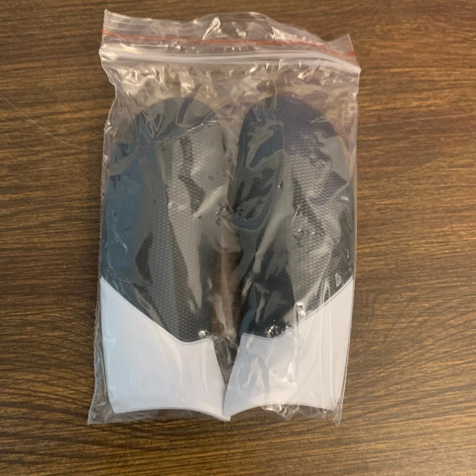 Microsoft Xbox One Elite Series 1 Controller Replacement Side Grip Panels White - Image 2 of 3