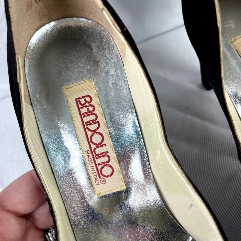 Bandolino Vintage Hecho en Italia Peep Toe Tacones 7M Art Deco Negro Satinado Peep Toe Foto 3 de 4