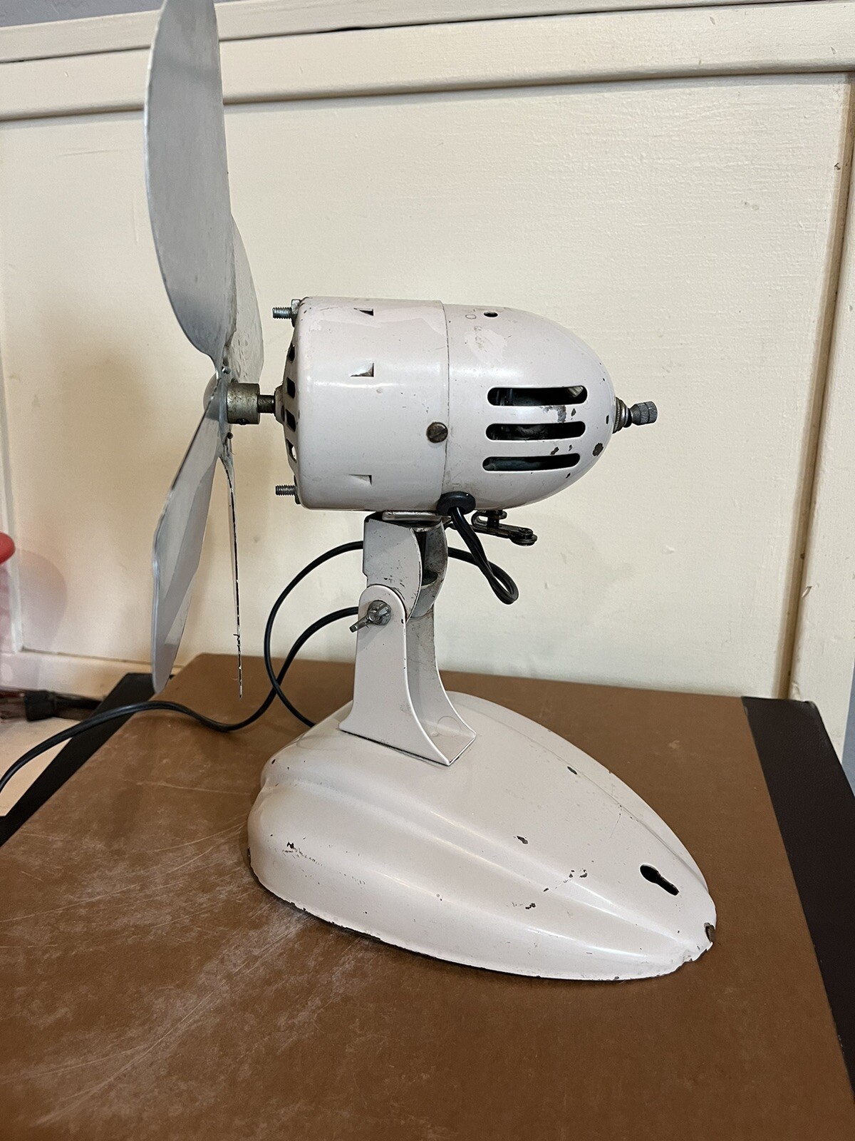 Vintage MCM electric desk or wall fan with broken oscillator missing guard-image
