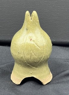 Vintage Pie Bird Rustic Olive Green Bird Beak Up Pottery Steam Vent 2.5"