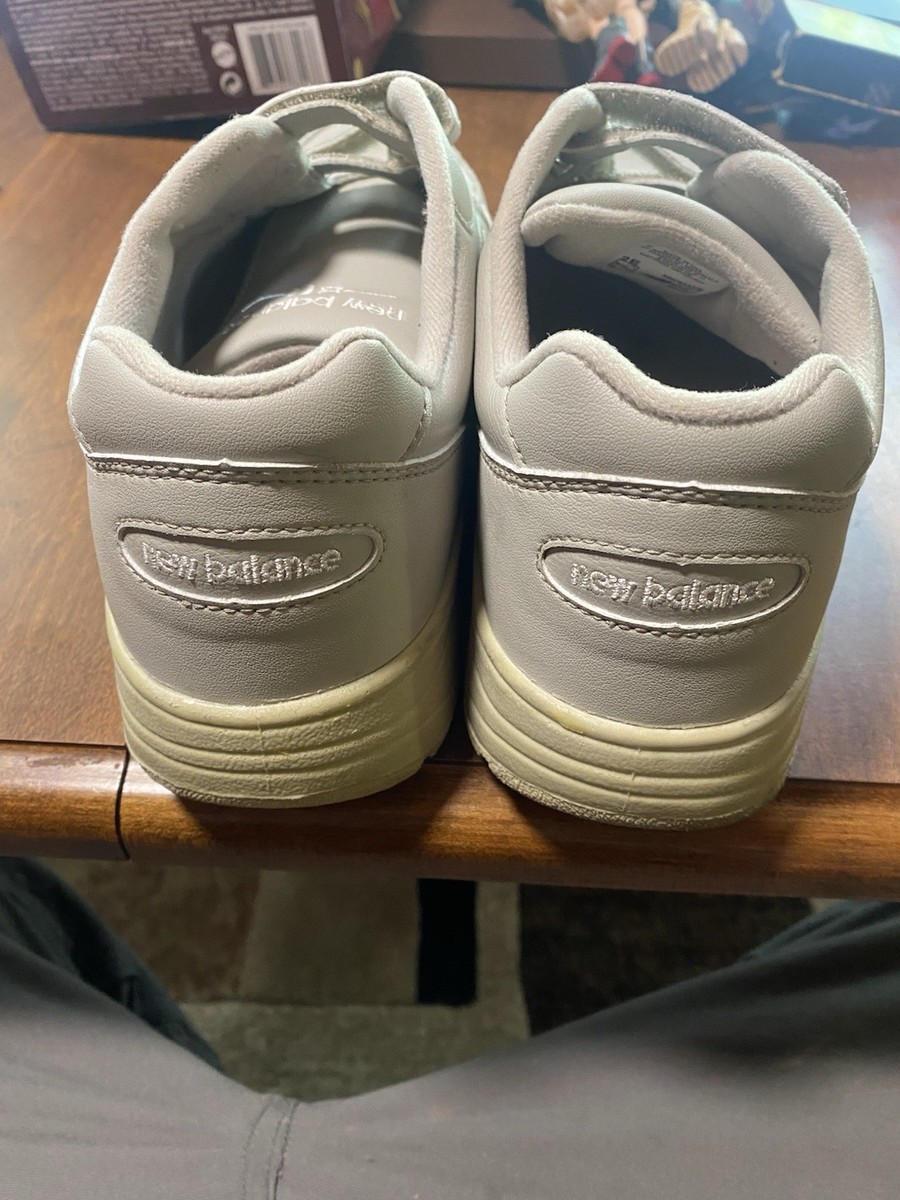 New Balance 811 Sz 9.5 2E View 4