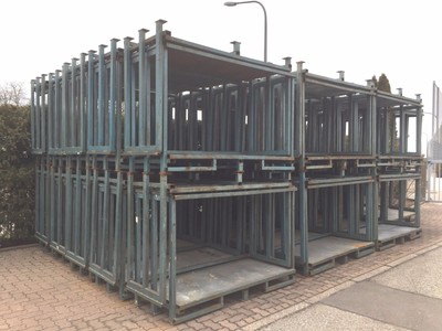 Metall Gestelle geeignet zum Einlagern von Holz Säcken stapelbar | eBay