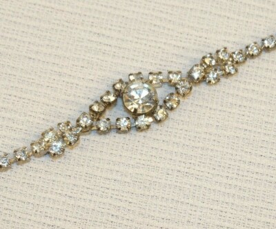 BEAUTIFUL DELICATE VINTAGE BRACELET CLEAR PRONG SET RHINESTONES 7'' LONG 