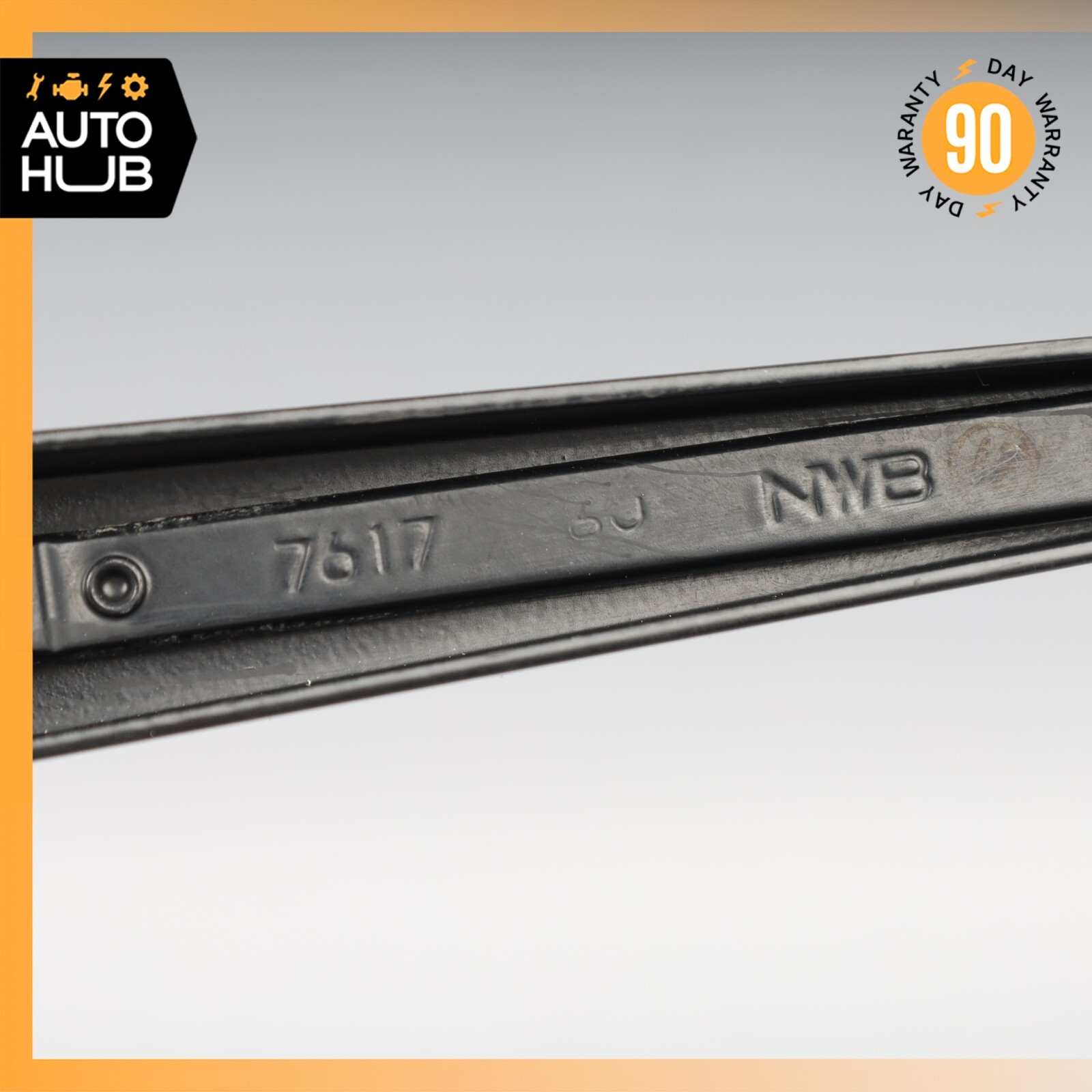 08-19 Maserati GranTurismo M145 Right Side Windshield Washer Wiper Arm Blade OEM