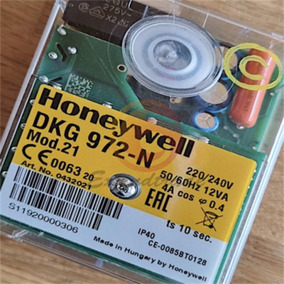 1PC   BURNER CONTROL DKG 972-N Mod.21 NEW #A6-43