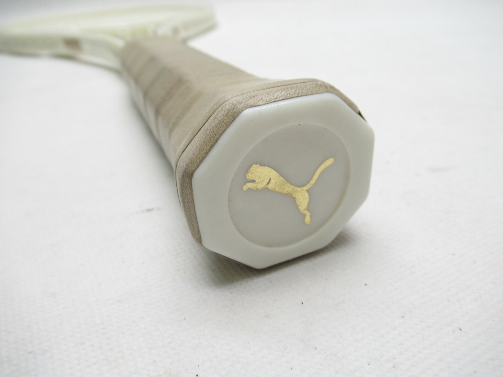 PUMA ION TIRIAC "A TOUCH OF CLASS" #02000 TENNIS RACQUET (4 1/2) LONG STORAGE