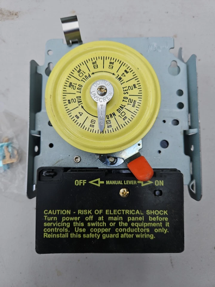 Intermatic T104M Swimming Pool Pump Timer 240V Mechanism - Image 3 of 4