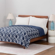 Berkshire Down Alternative Twin Blanket 66 x 96"