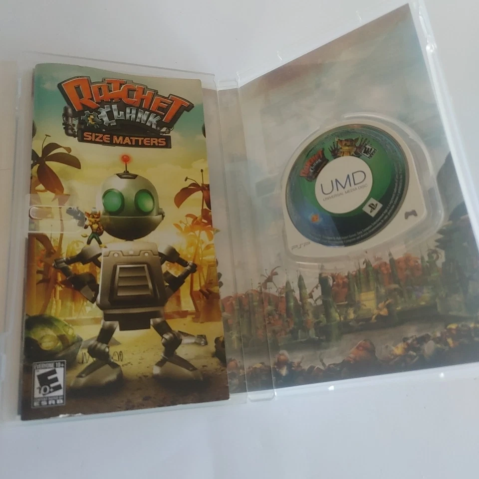 Ratchet & Clank: Size Matters (Sony PSP, 2007) Black Label Complete CIB - Image 4 of 4