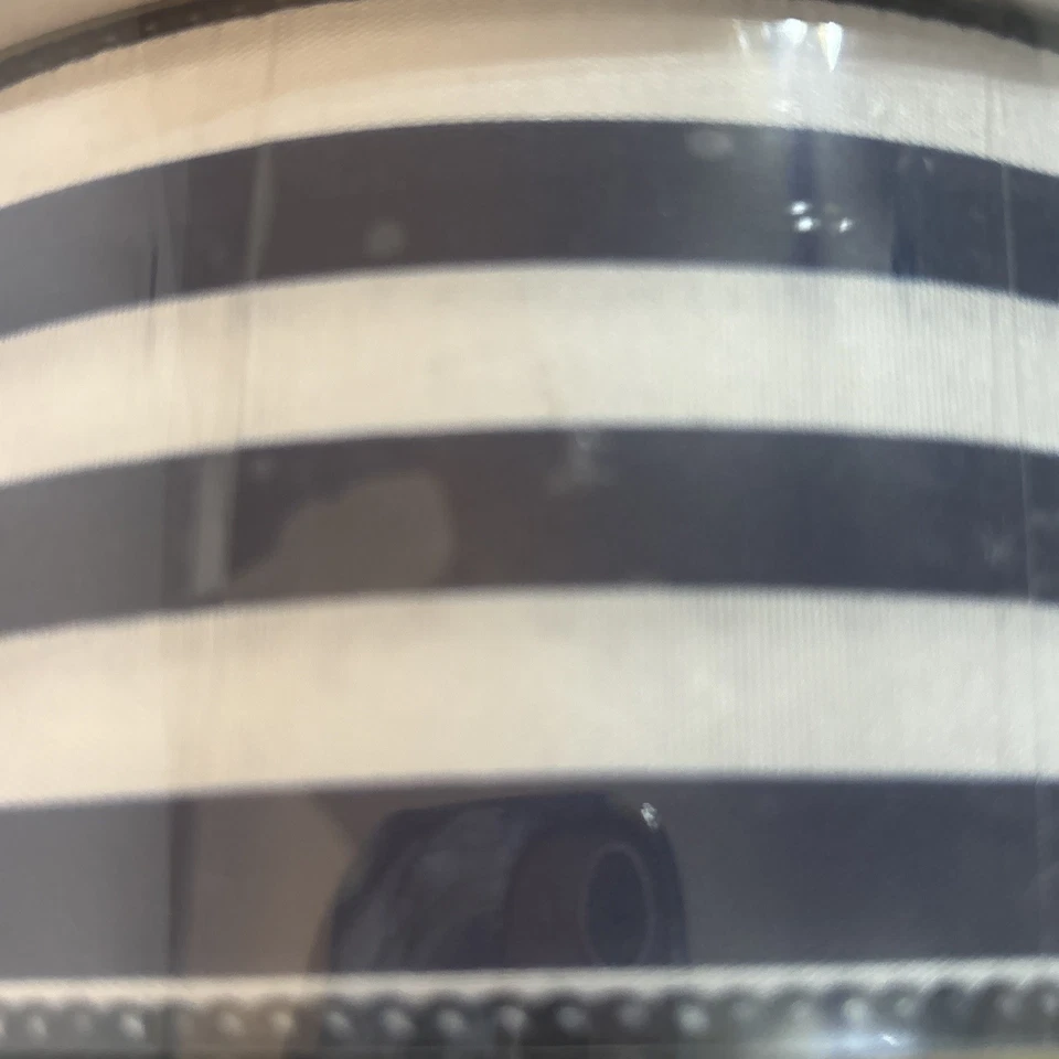 5 yardas. CINTA BORDE ALAMBRE RAYAS AZUL MARINO Y BLANCO 2 1/2" Ancho Foto 3 de 4