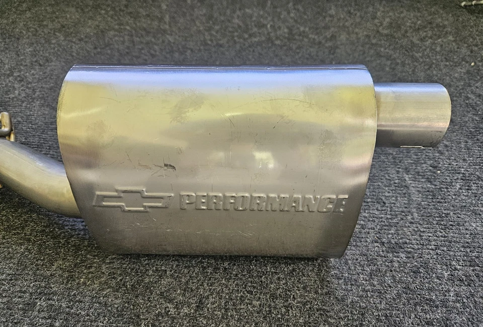 Sistema de actualización de escape Chevrolet Sonic 2017-2020 OEM de fábrica GM Performance SS  Foto 4 de 4