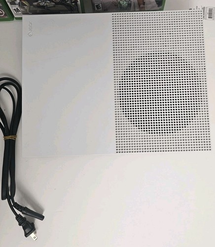 Xbox One S 1TB Weiß Spielekonsole Bundle Model 1681. - Bild 3 von 5