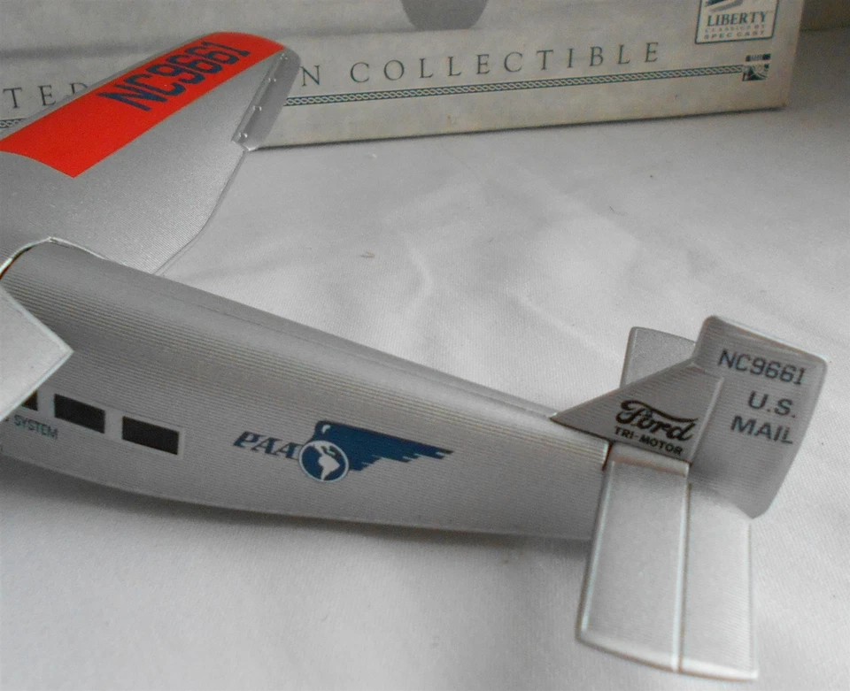 PAN AM PAA US MAIL FORD TRI-MOTOR DIECAST AIRPLANE BANK SPEC CAST #49018 NIB - Image 2 of 4