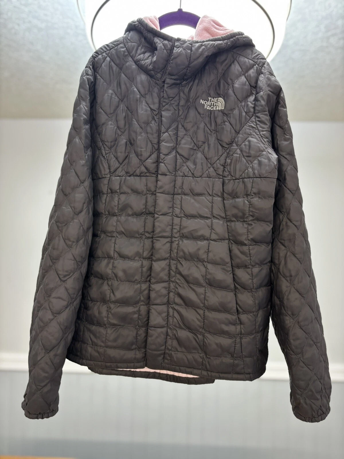 The North Face Girls Black/Pink Jacket Puffer M 10-12 Hood Primaloft Lightweight