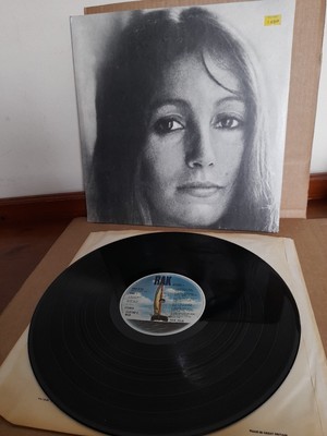 Julie Felix LP  Clotho's Web RAK UK Gatefold SRKA 6752 NM EX