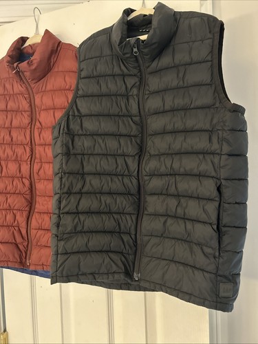 GAP Kids Unisex Boys Girls Black Red Water Resistant Puffer Vest XL 12 Lot Of 2 - Picture 5 of 19