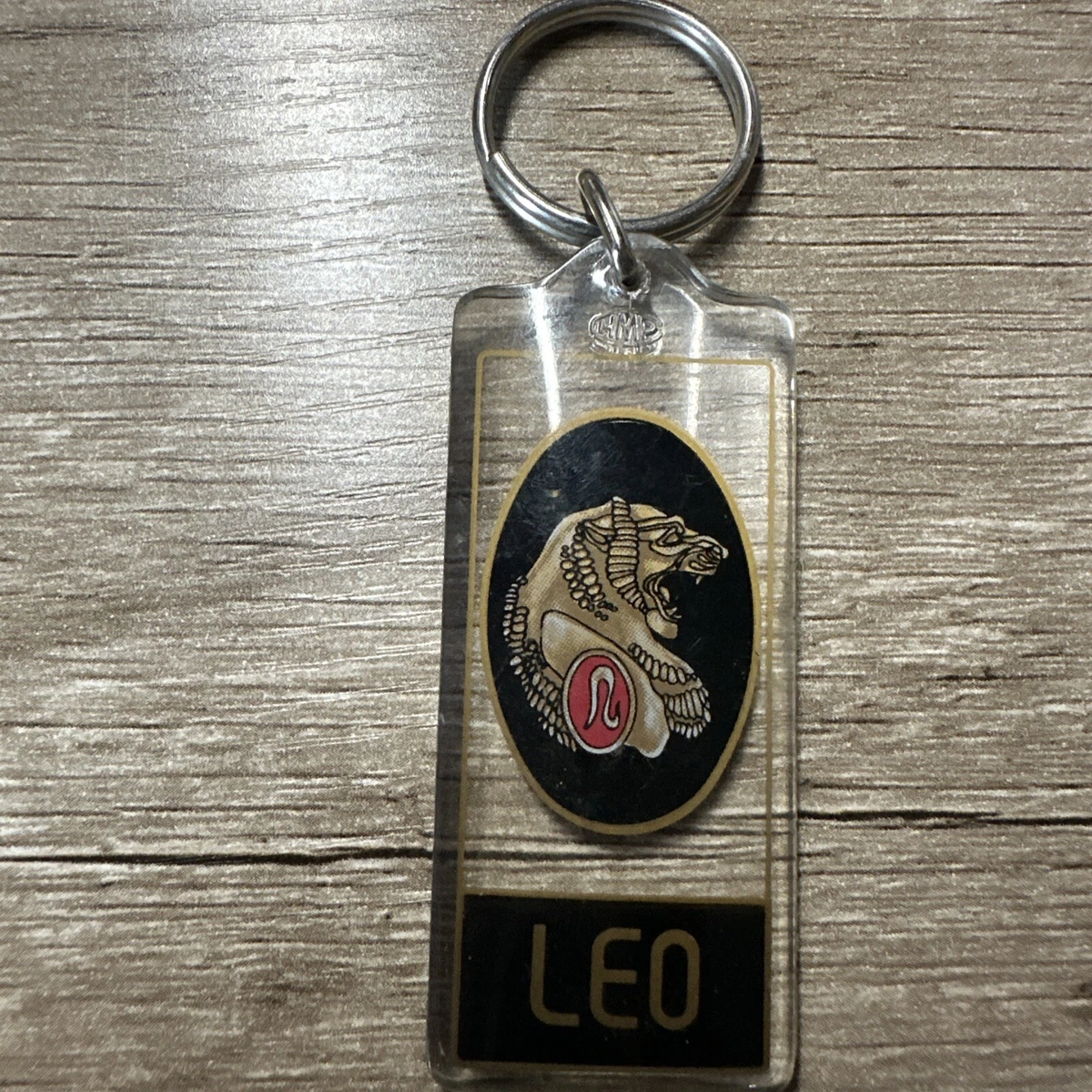 Leo keychain shop