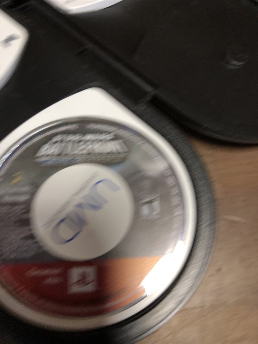 Sony PSP Hard Clamshell Game Carrying Case Holds 4 Games