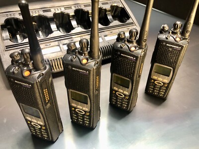 Motorola XTS5000 with charging station