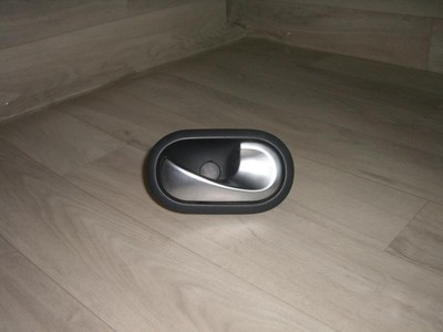 Poignée Intérieure Arrière Droit Pour Renault Mégane 2 Phase 1 - Réf. 8200843629, D'occasion En Bon état, Garantie 24 Mois