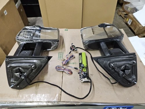 USED 2014-2019 Silverado Sierra Tow Mirrors Heated Switchback Light Chrome Back