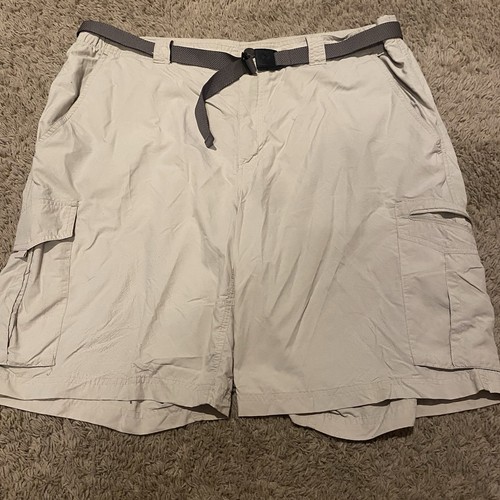 Columbia Omni-Shade Belted Cargo Shorts Size 40x10 Beige Hiking Fishing