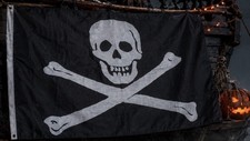 Jolly Roger Crossbones Pirate Banner Flag Halloween Decor 5 Ft Wide FREE SHIP