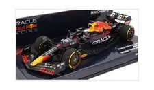 Minichamps 417220101 Red Bull - F1 RB18 Team Oracle Red Bull Racing No 1 Bahrain