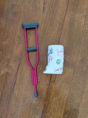 American Girl Doll McKenna Brooks McKenna s Cast & Crutch Get Well Pink Set