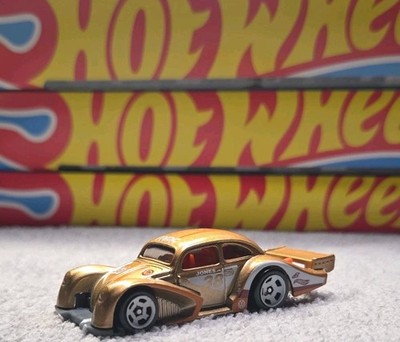 2016 Hot Wheels Volkswagen Kafer Racer Exclusive Design & Color 1:64 Toy CAR