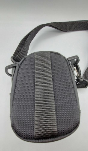 Case Logic Small Camera Case With Zipper Closure Black with Belt Loop - Picture 5 of 12