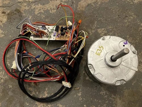 Goodman B13400704AB blower motor 3/4hp with control boards Same Day Shipping