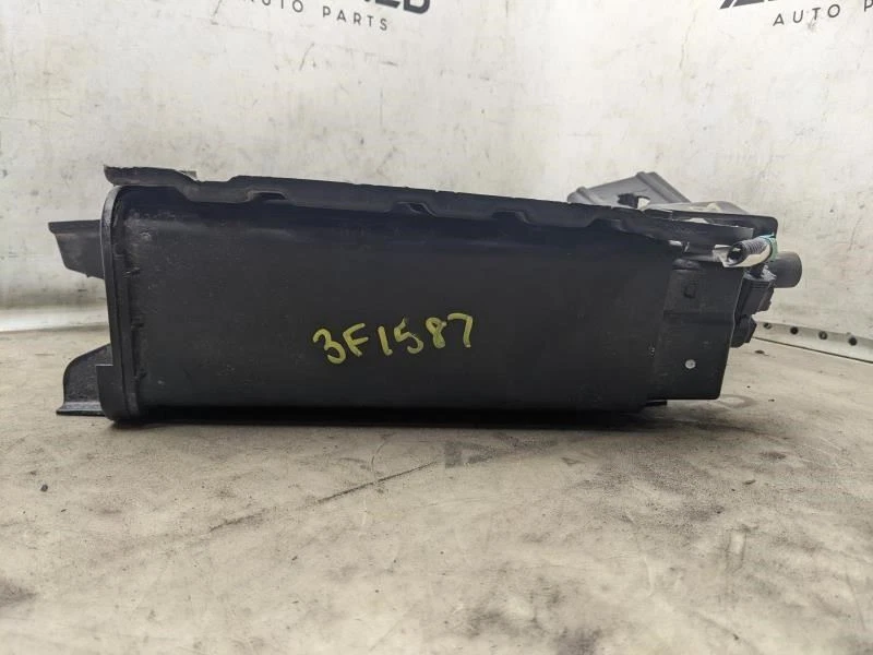 2008-2019 Ford Taurus Fuel Vapor Evaporator Emission Canister AG1Z-9D653-D OEM - Image 4 of 4