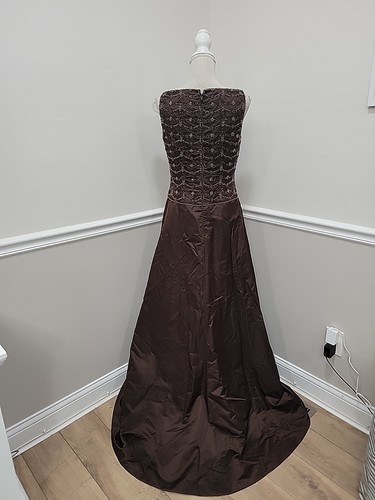 Badgley Mischka Brown Silk Blend Beaded Maxi Gown 10 - Picture 9 of 18
