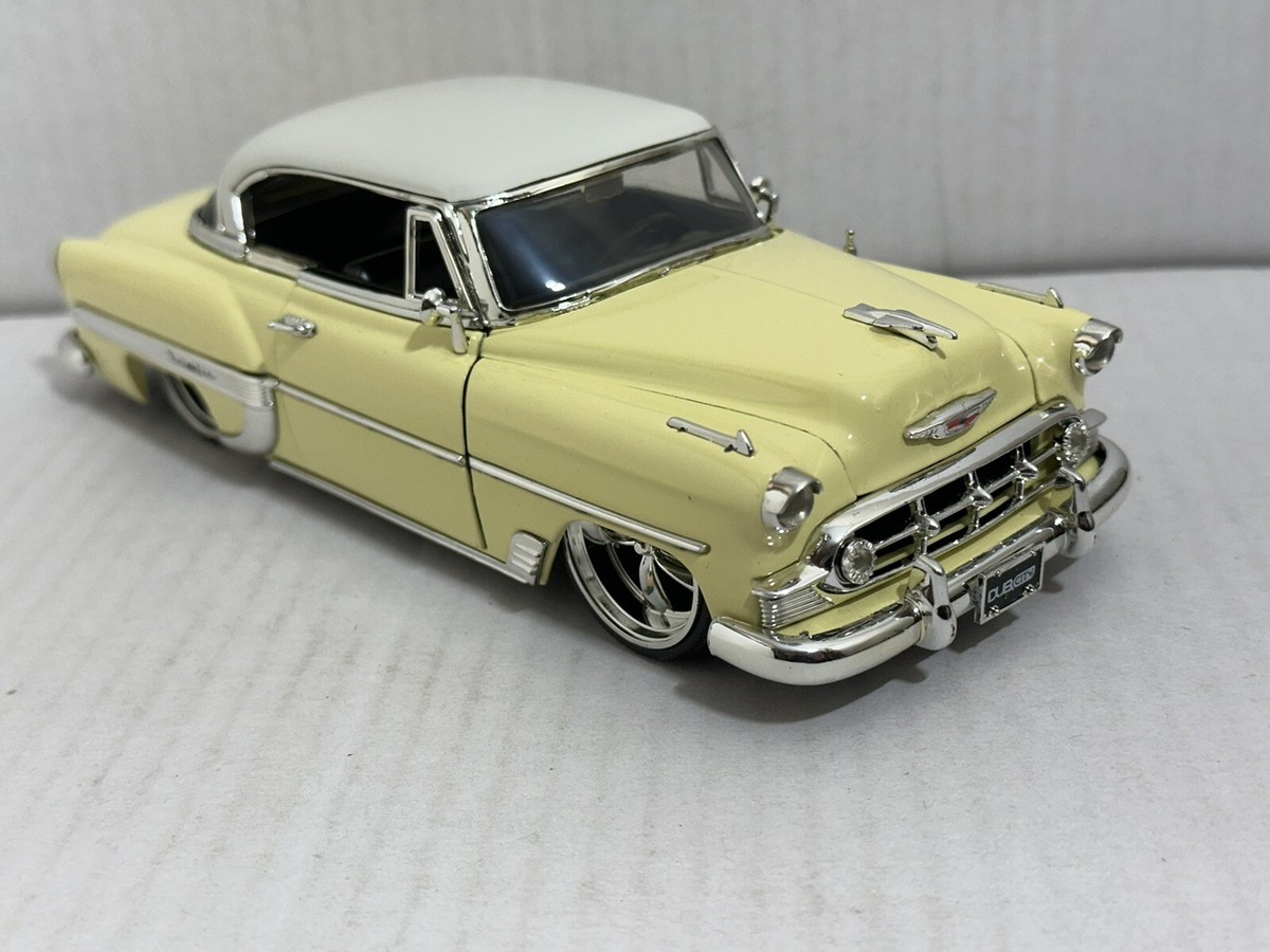絶版品1/24Jada ROAD RATS 53'Chevy BEL AIR Jada Road Rats 1953 Chevy Bel Air 2 Car Sets 1:24 & 1:64