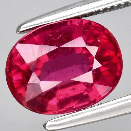 Pierre De Rubis Rouge 3.65ct Oval 10x8mm Mozambique (Chauffée Et Remplie De Verre) - Neuf Avec Étiquettes
