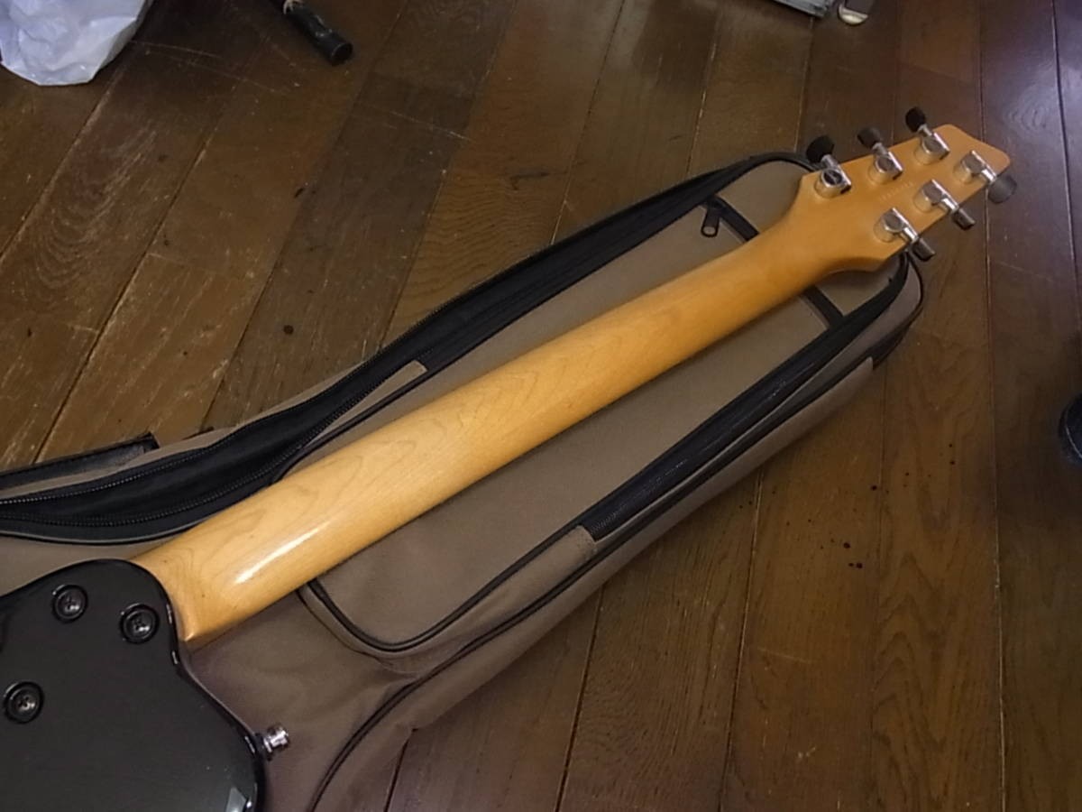 Electric Guitar Godin Radiator Black Onyx Maple Neck with Genuine