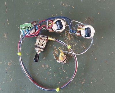 Solderless Fender Meteora Wiring Harness Bourns 500k Pots .027 ITW Caps 
